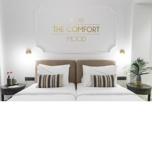 The Mood Luxury Rooms