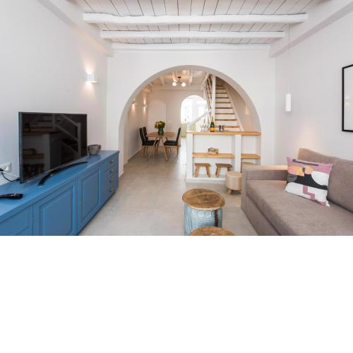 The Mykonos Bougainvillea Townhouse