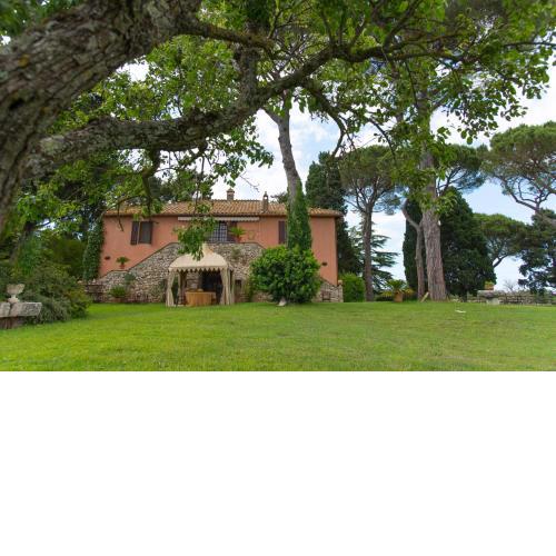 The Oaks A Family Estate