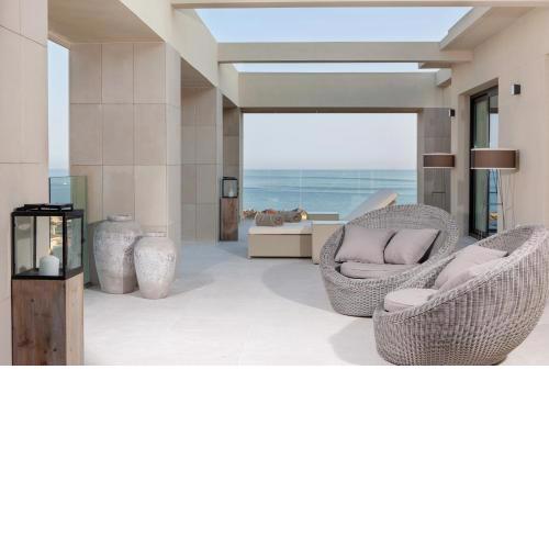 The Oasis by Don Carlos Resort