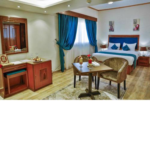 The Palm Hotel