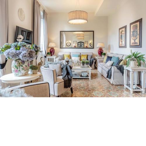 The Park View 4 Bedrooms Apartment with Terrace and Elevator inside the Walls of Lucca