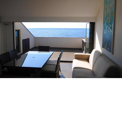 The Roof On The Sea