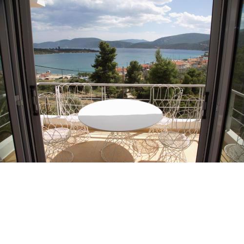 The Sea Horse - Modern Sea View Villa