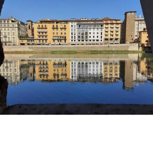 The secret window on the river Arno