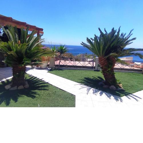 The South House, Mountain and Sea View