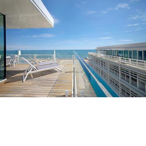 The Summer Houses Seaview with Spa
