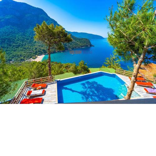 THE VIEW BUNGALOW