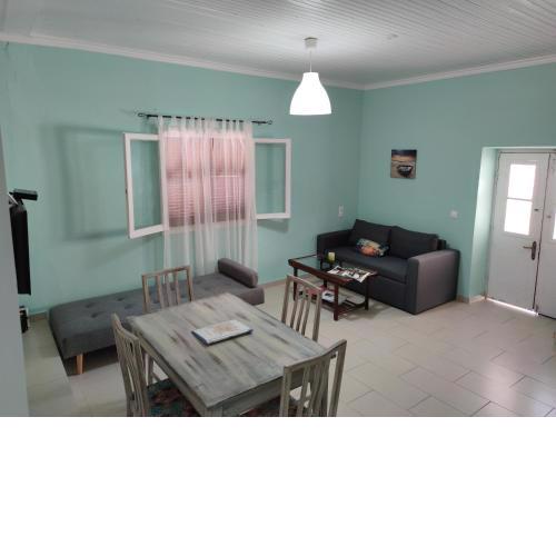 The Village Cottage - Benitses