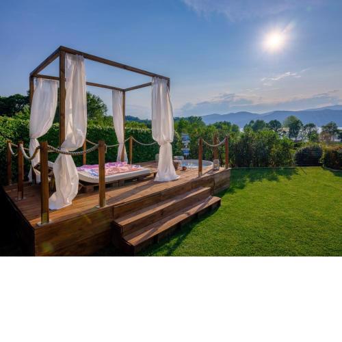 The White House On Lake Maggiore
