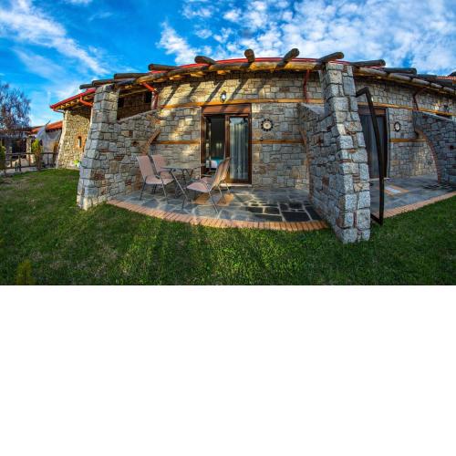 Theano Apartments