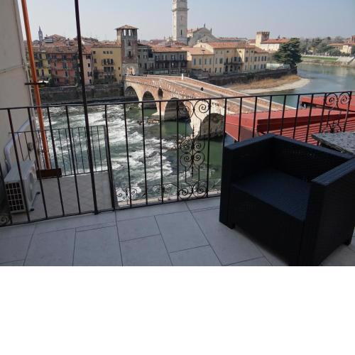 Theater Verona Luxury Apartment