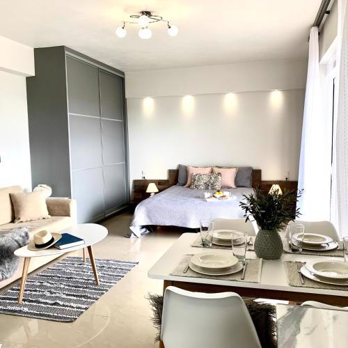 Thelfi Luxury studio in Attica - close to varkiza beach - Sea view