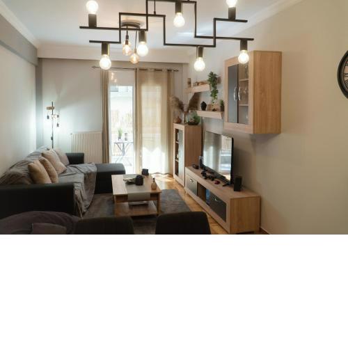 Theo Apartments