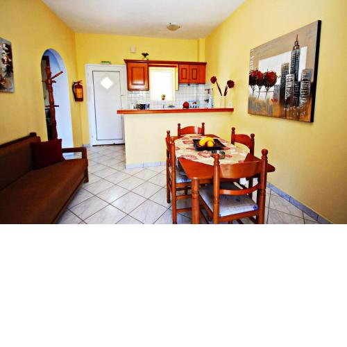 Theophilos Blue 3 Bed Apartment
