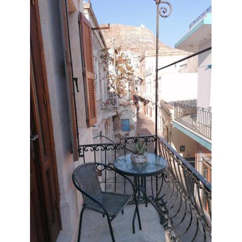 THEOS APARTMENTS