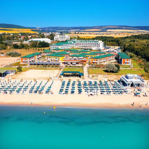 Therma ECO - Private Beach & Free Parking