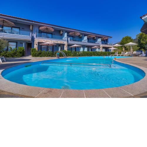 Theros Villas & Suites