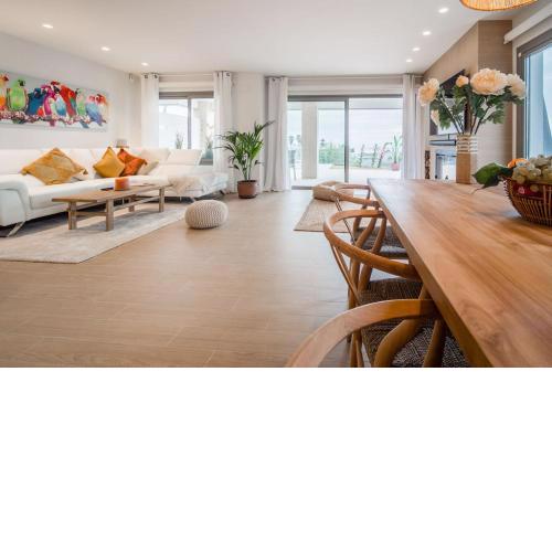This ONE - Higueron Private Villa - great view, jacuzzi and pool - Casa Carolina