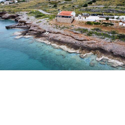 Tholos Alexandra's Beachfront House