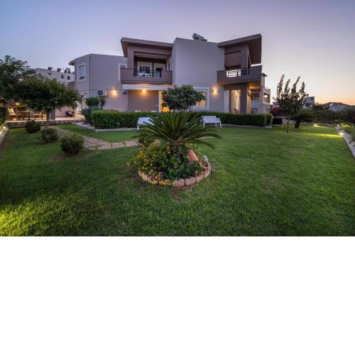 Tholos Apartments