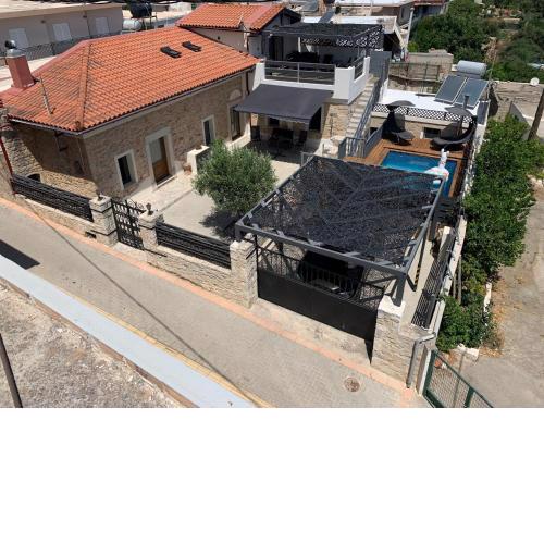 Thrapsano House at Iraklion Crete For up to 8 Persons