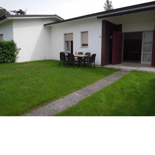 Three-Bedroom Villa 150 metres from the beach - By Beahost Rentals