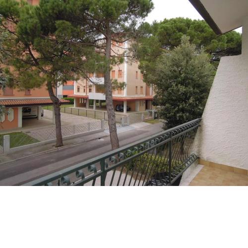 Three-room flat for 6 people with private garden no060 - By Beahost Rentals