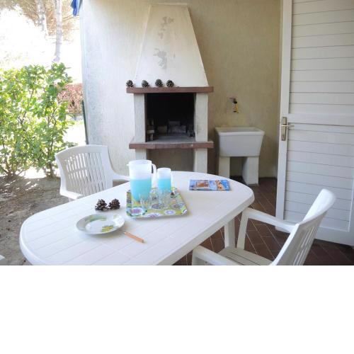 Three-room flat in a nice village with 3 swimming pool - By Beahost Rentals