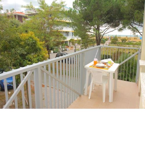 Three-room flat with sea view for 6 people in Bibione - By Beahost Rentals