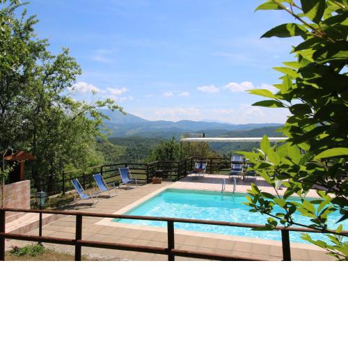 Timeless Holiday Home in Apecchio with Garden