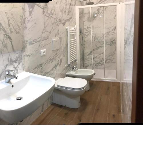 TINTORETTO 4, 3 GRANDI CAMERE DA LETTO, 2 BAGNI