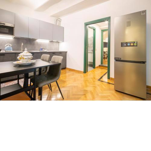Tintori Apartment