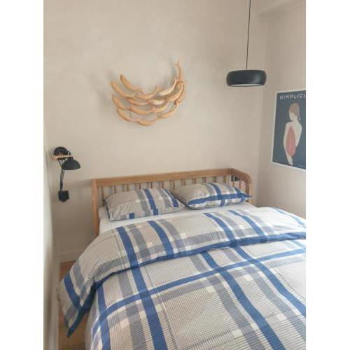 Tiny studio 2 min walking distance from the port
