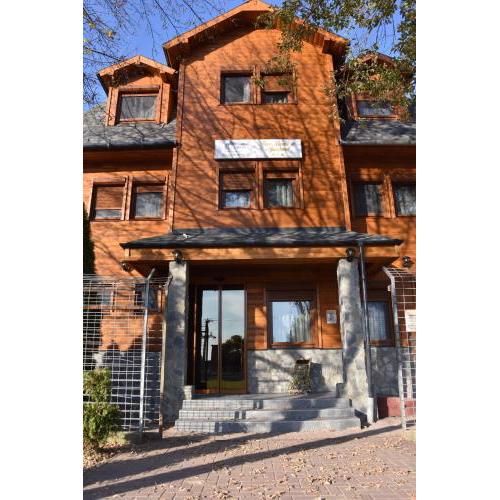 Tisza Panzió és Apartman