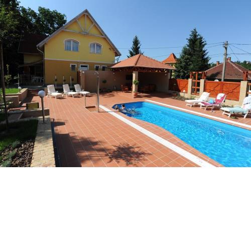 Tölgyfa Panzió