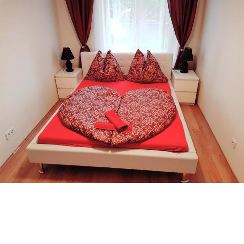 Tom Apartmans1