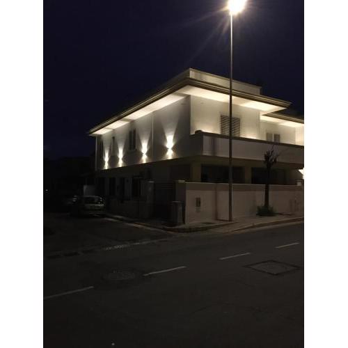 Tom & Ros House