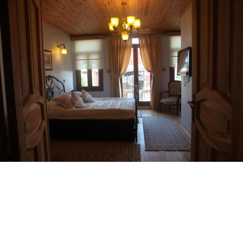 Tom Square Boutique Hotel