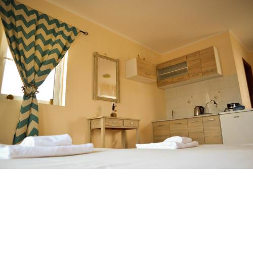 Tommy's Rooms