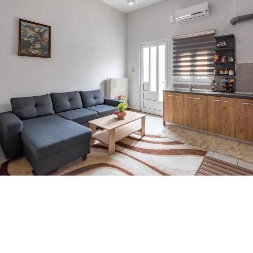 Tom's House