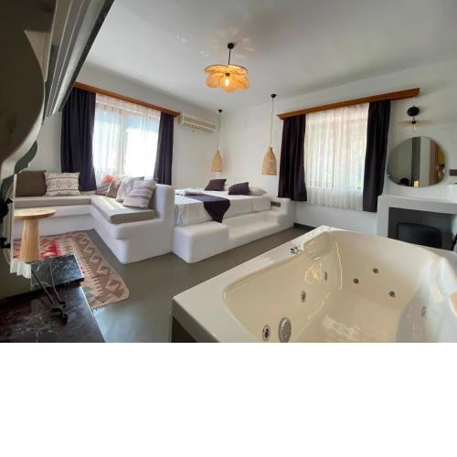 Tomsan Suites & Villas Akyaka