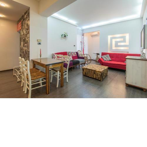 Top Center Apartment next to Vitosha Boulevard