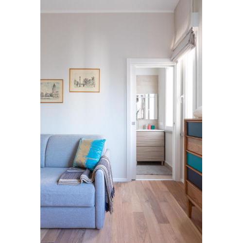 Top Floor Apt with Rooftop Terrace near St. Peter