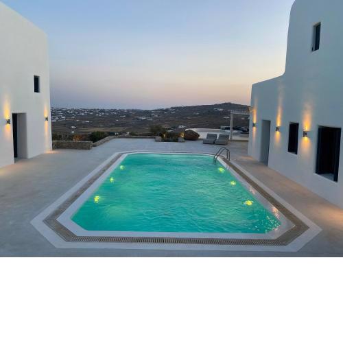 Top of the Hill Villa 360 Mykonos View