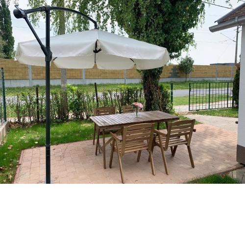 TópART Apartman B Little House