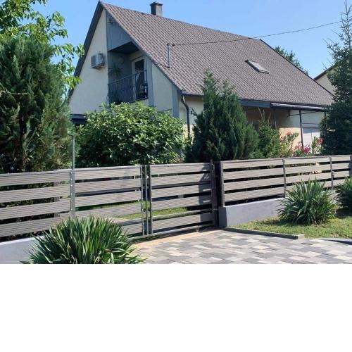 Tóparti hangulatú nyaraló-Balatonboglár
