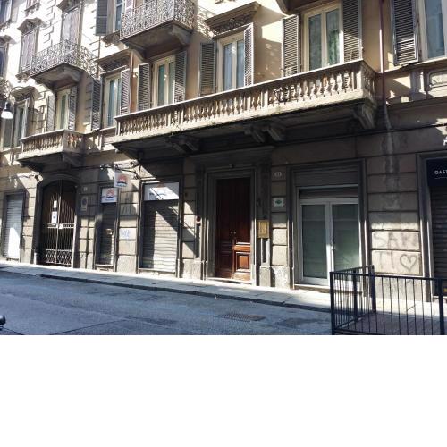 Torino central-- rooms and Apartments - Alba