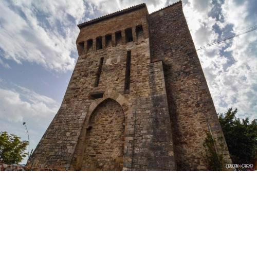 Torre Caetani- Night in a medieval tower
