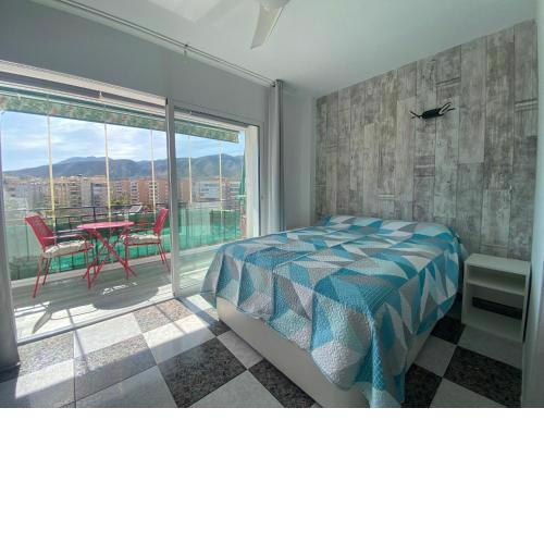 TorrePilar Apartamento nuevo con vistas New cozy apartment with amazing views Wifi & Pool